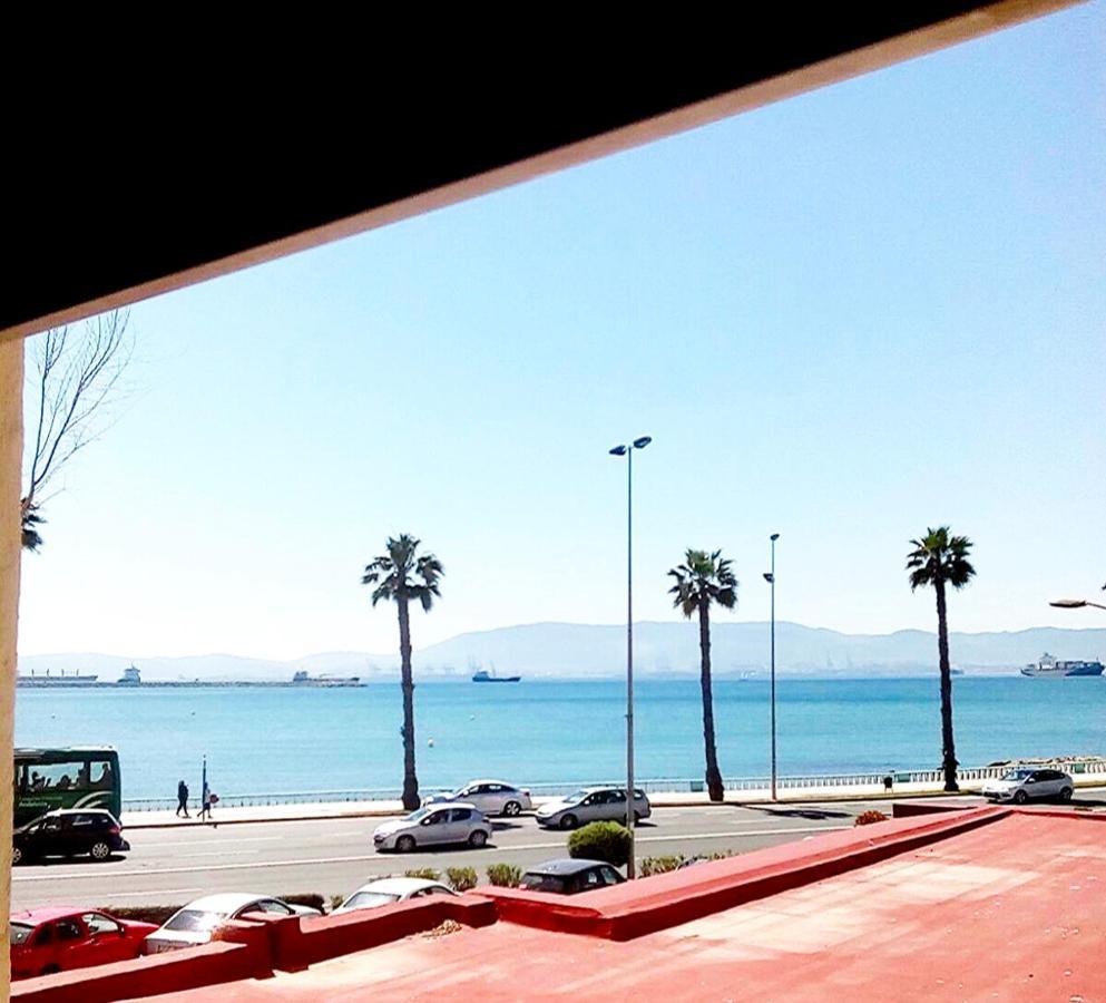 Practico Apartamento A 5 Min Andando De Gibraltar Y El Centro, Frente Al Mar Ла-Линеа-де-ла-Консепсьон Экстерьер фото