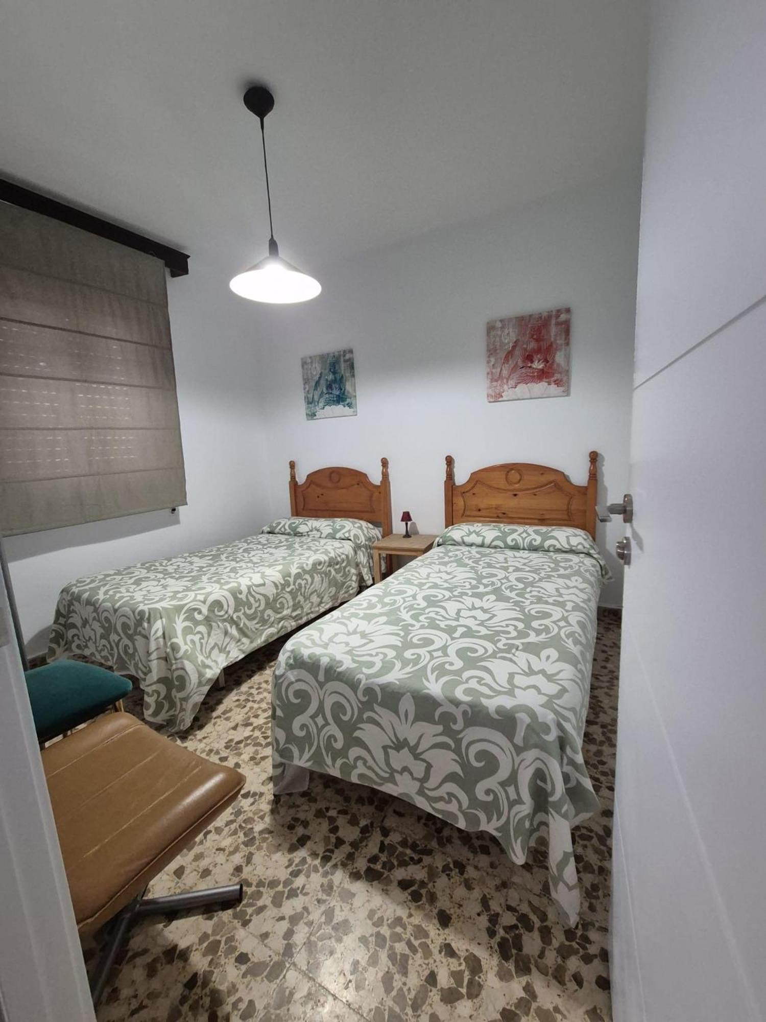 Practico Apartamento A 5 Min Andando De Gibraltar Y El Centro, Frente Al Mar Ла-Линеа-де-ла-Консепсьон Экстерьер фото