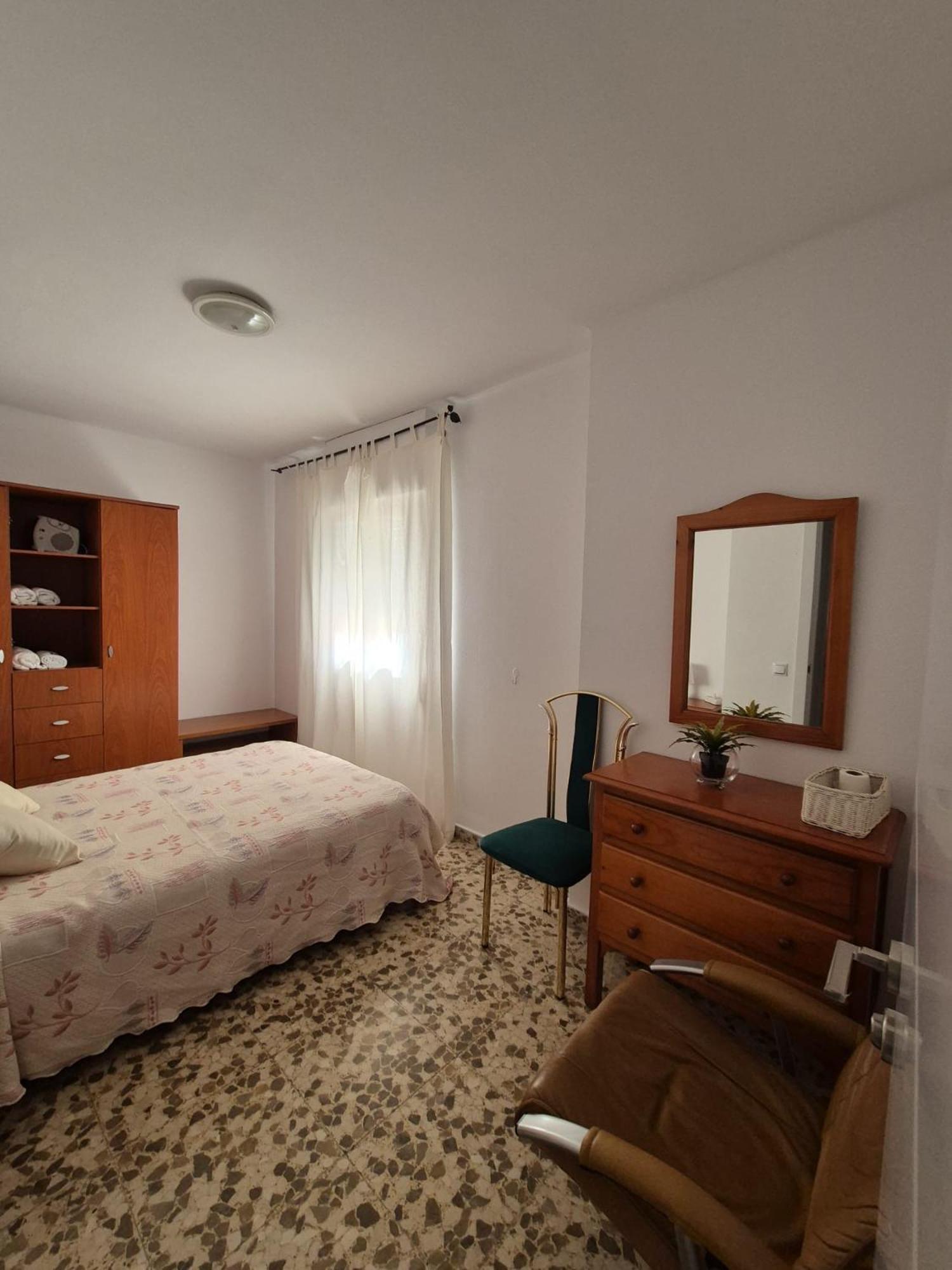 Practico Apartamento A 5 Min Andando De Gibraltar Y El Centro, Frente Al Mar Ла-Линеа-де-ла-Консепсьон Экстерьер фото